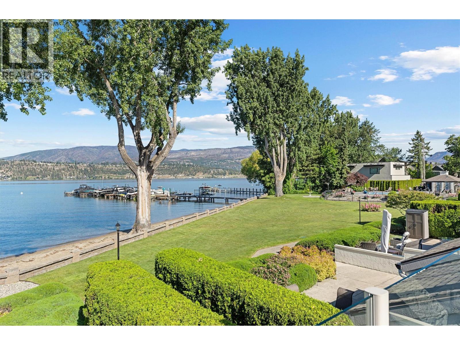 202-2900 Abbott Street, Kelowna, BC, V1Y1G6