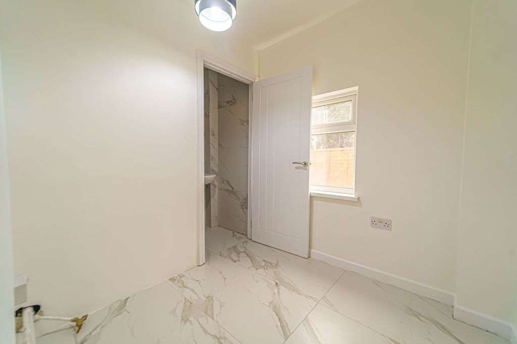 Additional image 5 of 4 bed terraced house for saleFairoak Avenue, Newport NP19