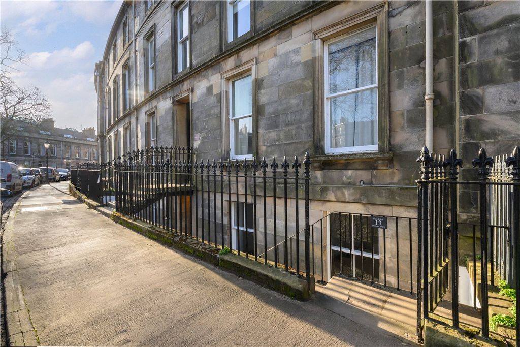 2 bed flat for saleHoward Place - Garden Apartment, St. Andrews, Fife KY16