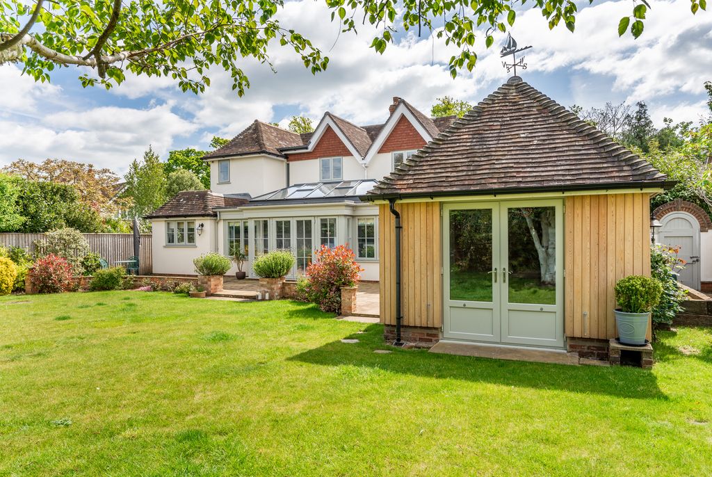 4 bed detached house for saleRookes Lane, Lymington, Hampshire SO41