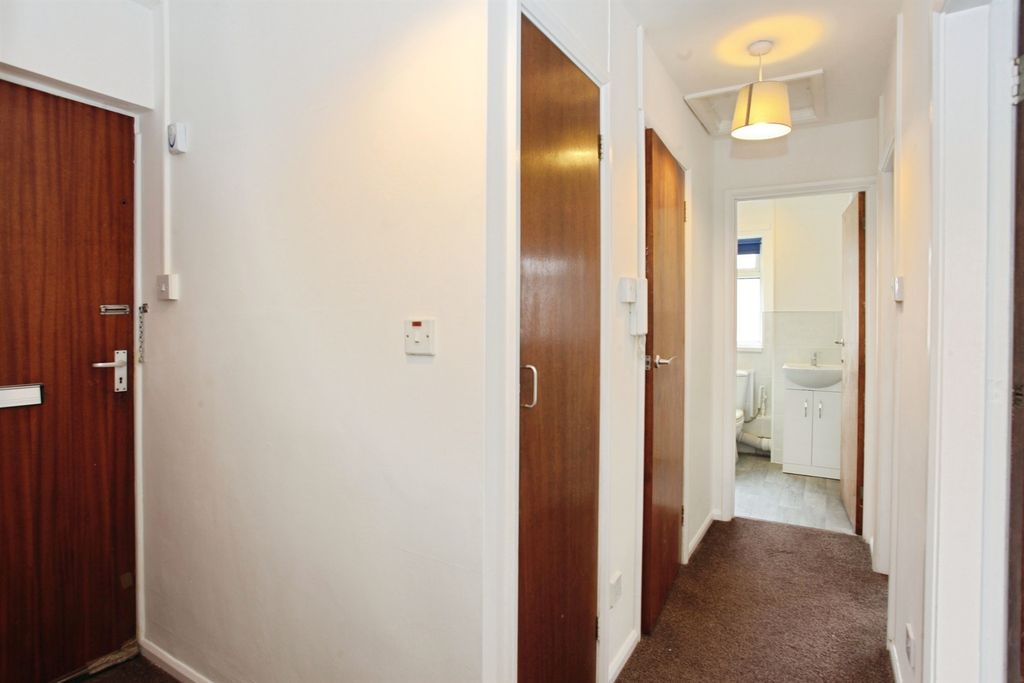 Additional image 11 of 1 bed flat for saleHazelhurst Road, Cardiff CF14