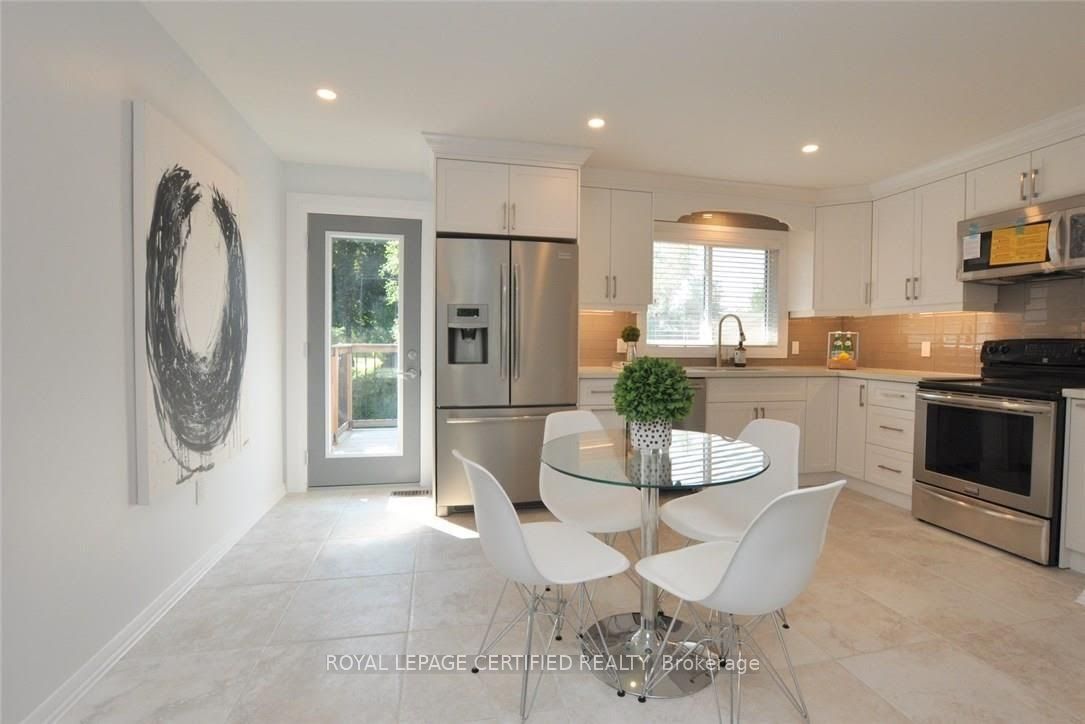 Additional image 4 of upper level -102 Laurier Avenue, Hamilton, ON, L9C 3S4