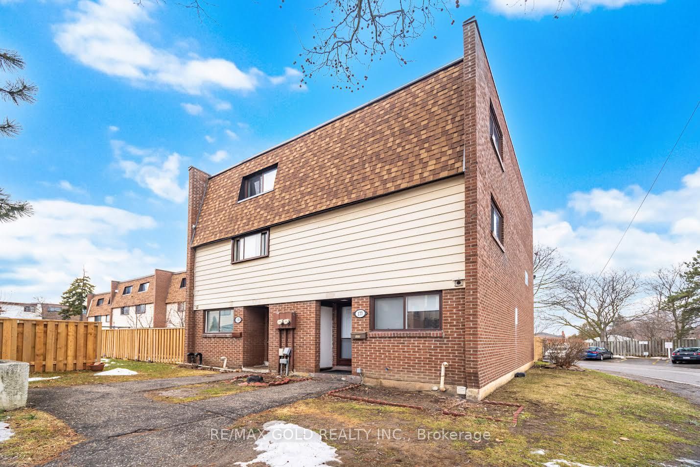 178-180 Mississauga Valley Boulevard, Mississauga, ON, L5A 3M2