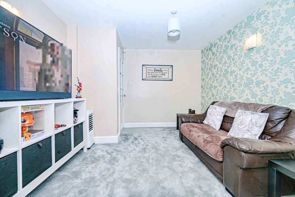 Additional image 18 of Cecil Crescent, Hatfield