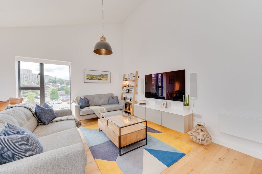 Additional image 4 of 3 bed flat for saleCutlers Gardens, Sheffield S3