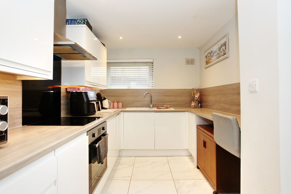 Additional image 2 of 3 bed semi-detached house for saleAlder Grove, Newport NP20