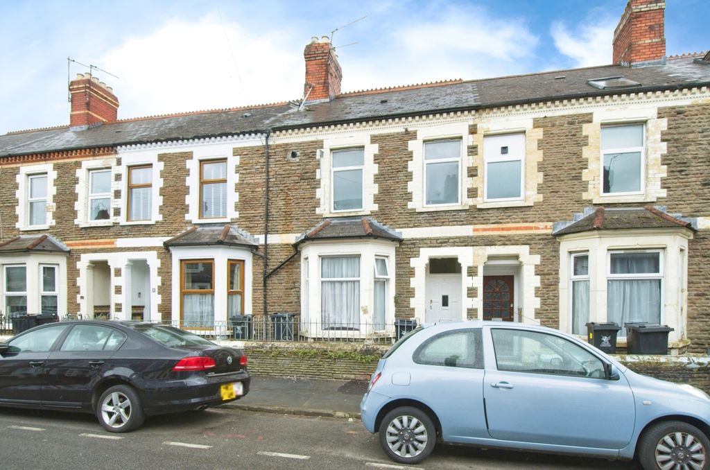 4 bed flat for saleDiana Street, Cardiff CF24