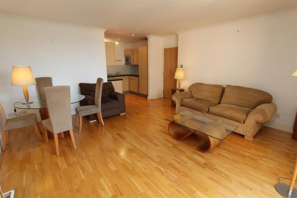 2 bed flat for saleMerchants Quay, East Street LS9