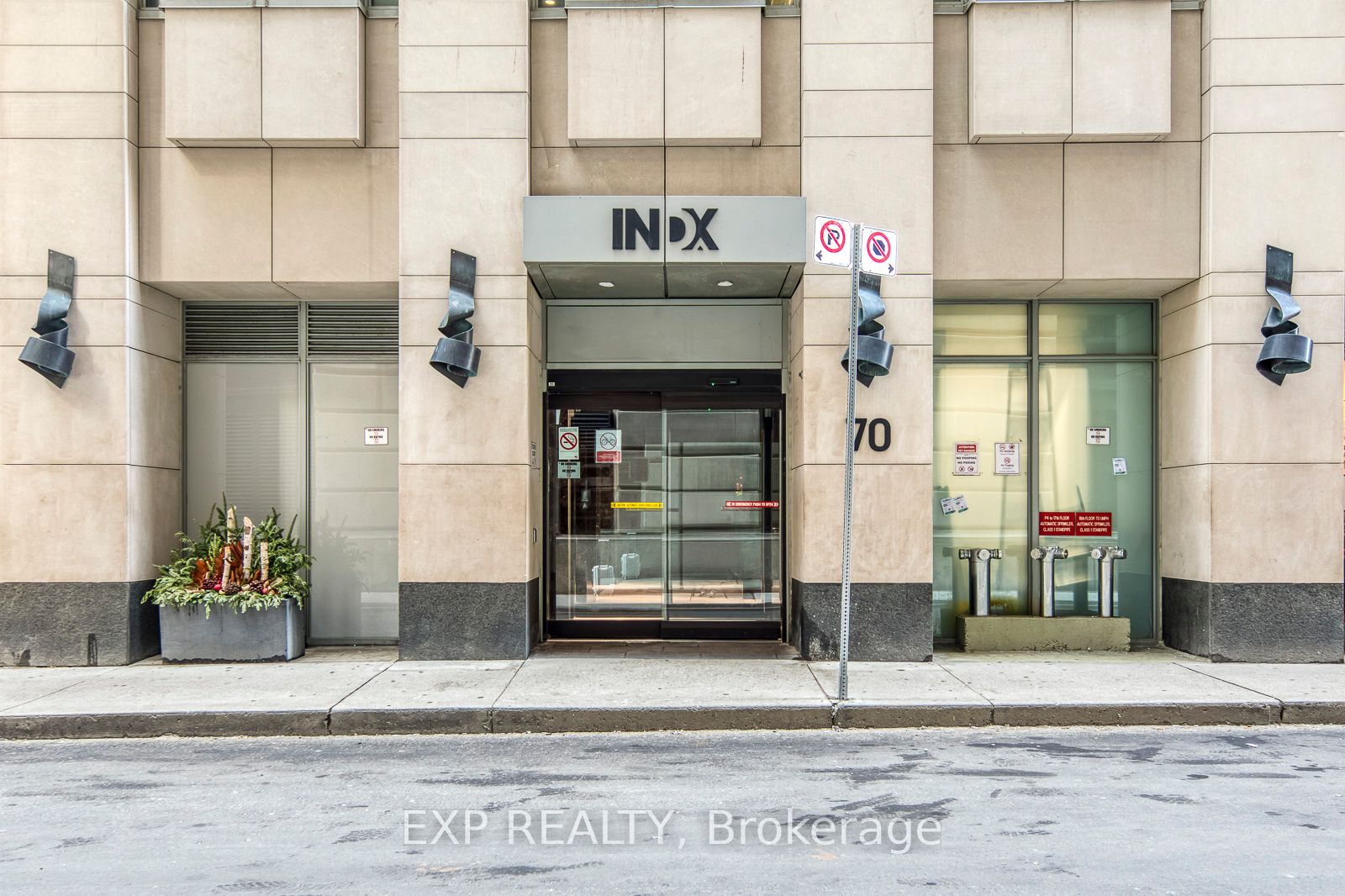 Additional image 3 of 4706-70 Temperance Street, Toronto, ON, M5H 0B1