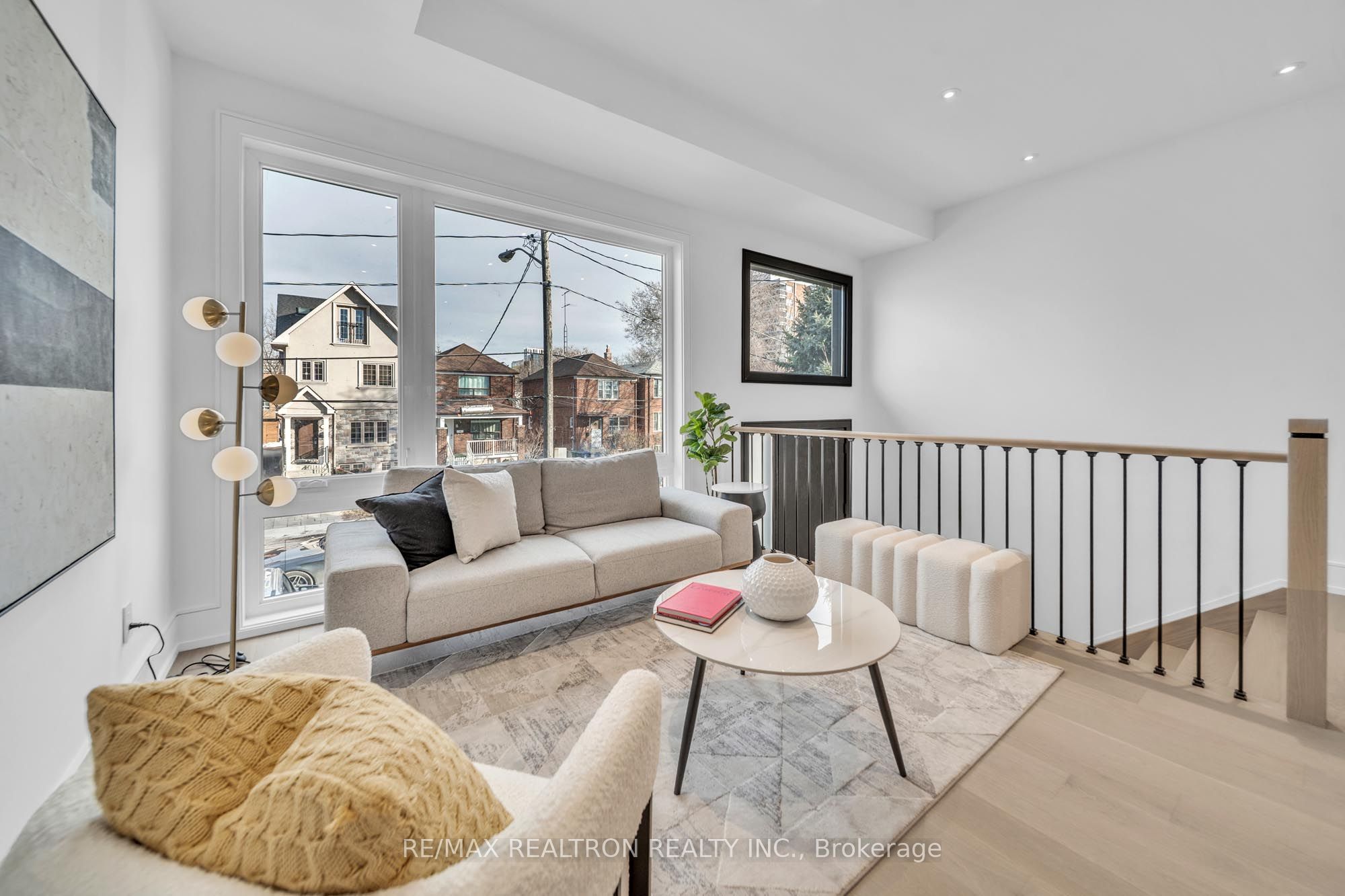 Additional image 4 of 17 Lanark Avenue, Toronto, ON, M6C 2B2