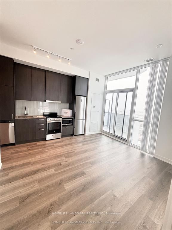 2111-195 Commerce Street, Vaughan, ON, L4K 0P9