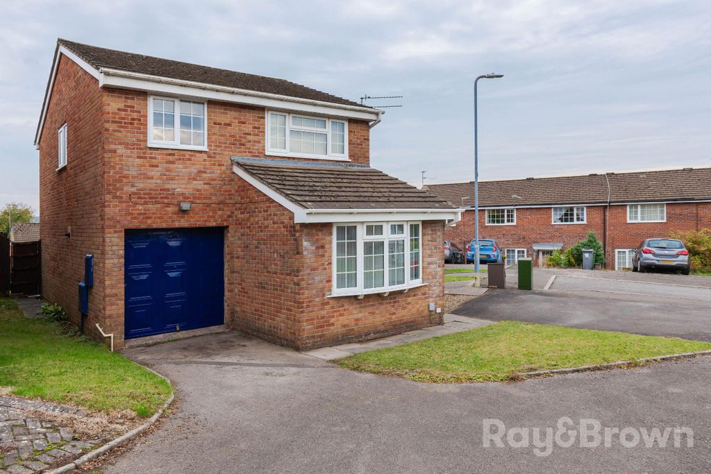 4 bed detached house for saleSundew Close, Cardiff CF5