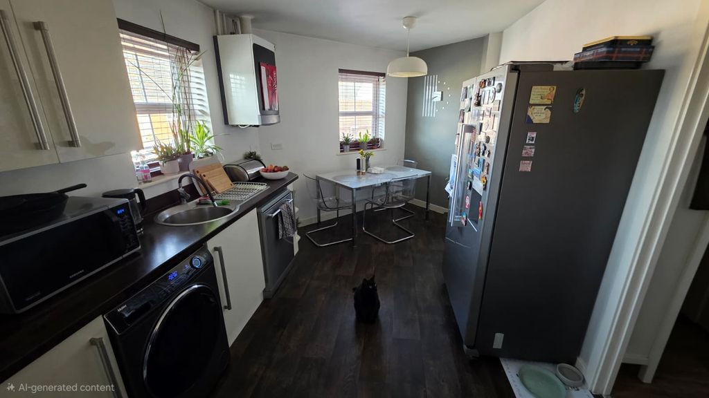 2 bed flat for saleThe Sidings, Bristol BS16 photo 4