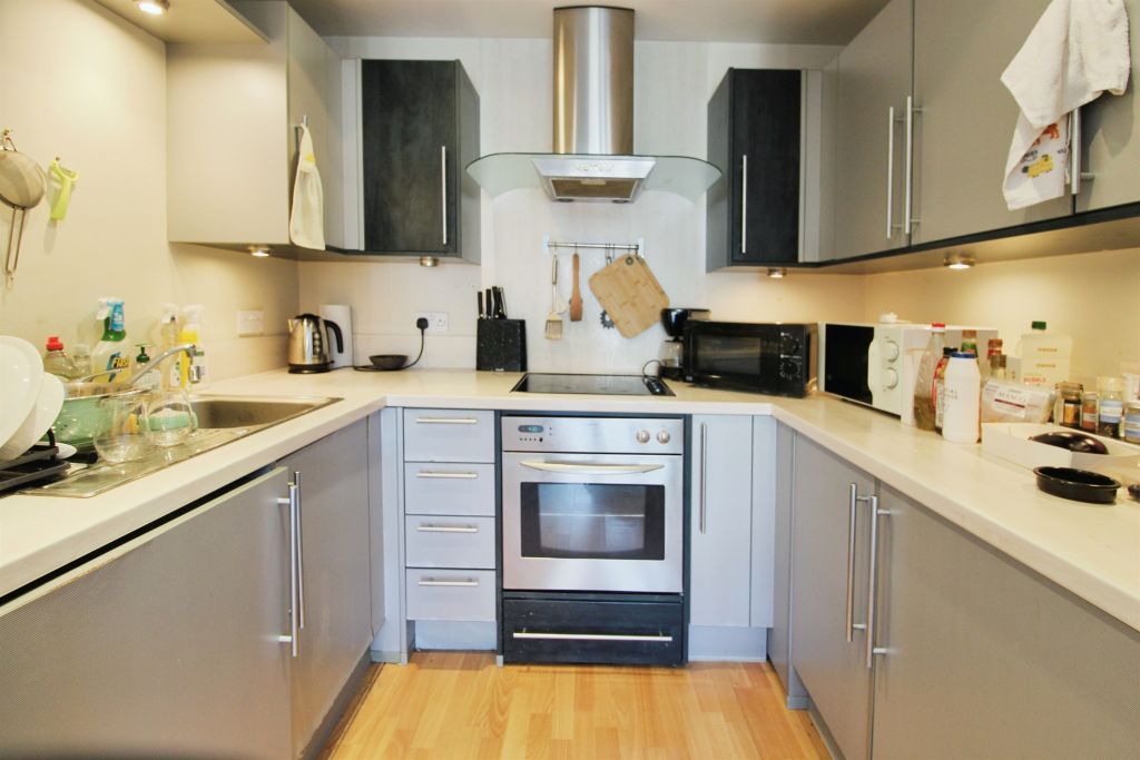 Additional image 2 of 1 bed detached house for saleLandmark Place, Cardiff CF10