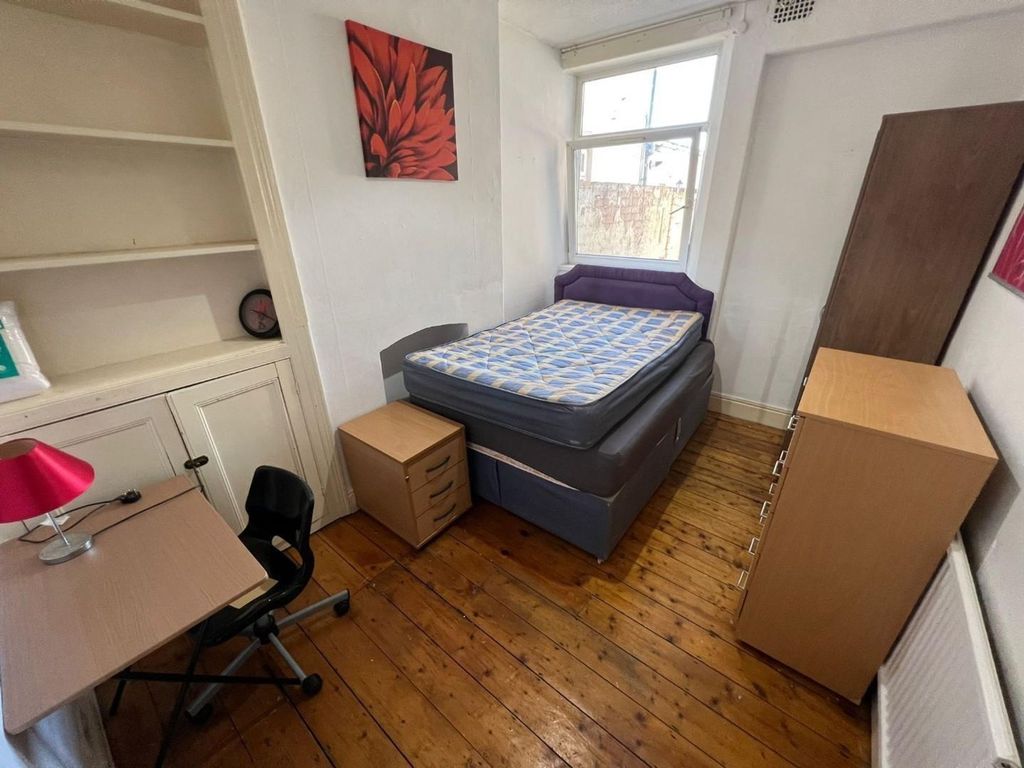 Additional image 3 of 5 bed terraced house for saleHeathfield Road, Cardiff CF14