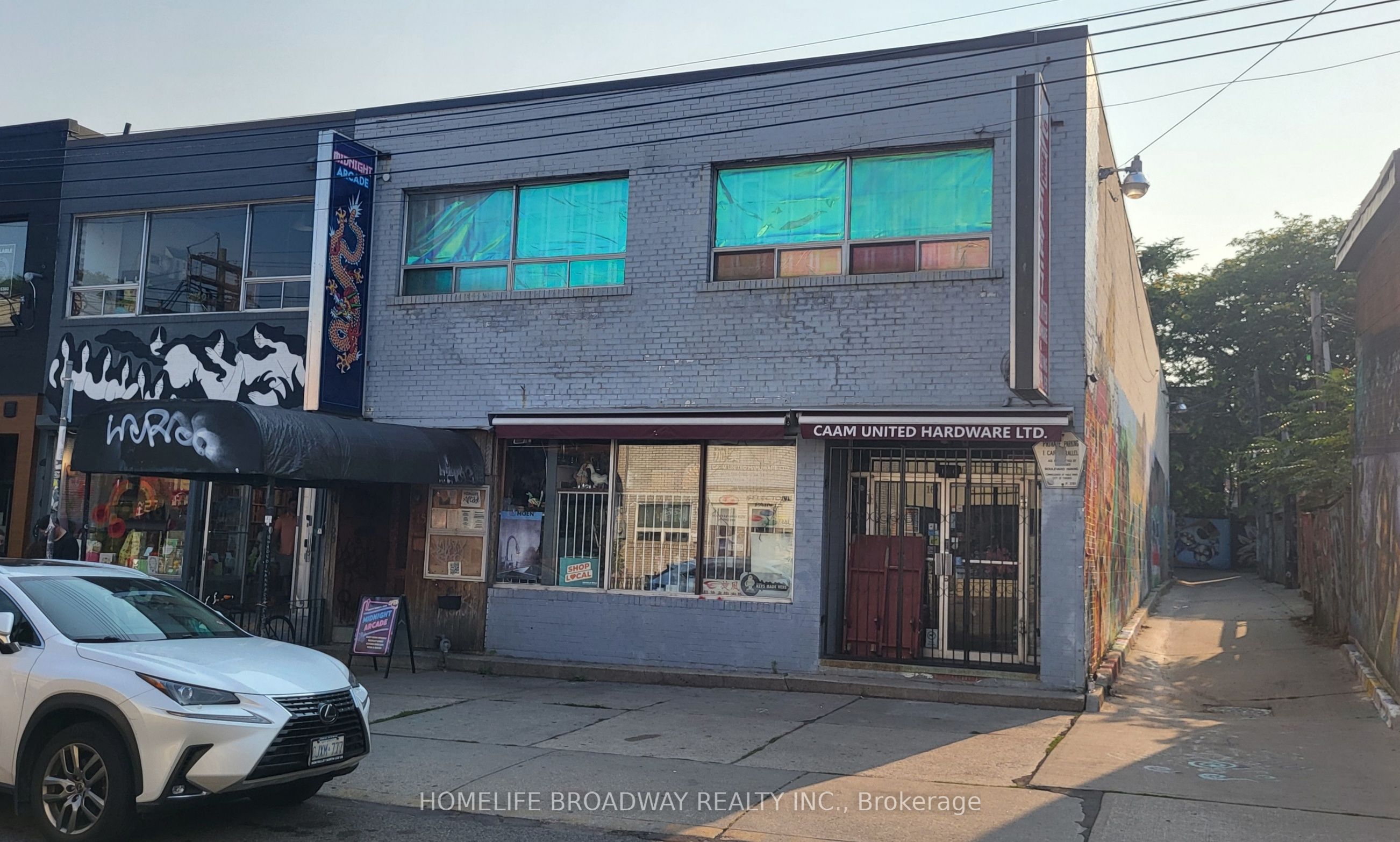 158 Augusta Avenue, Toronto, ON, M5T 2L5