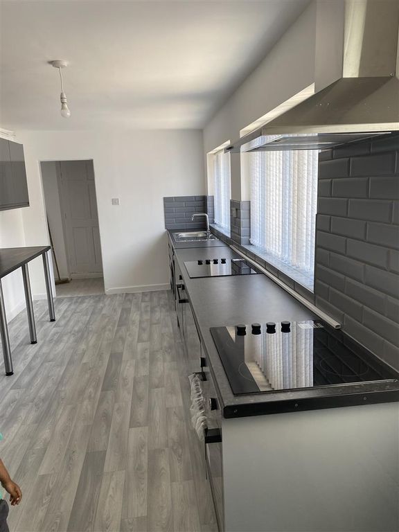 Room to rentHope Street, West Bromwich B70