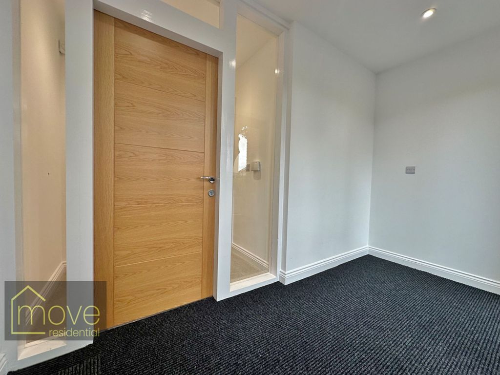 Additional image 2 of 2 bed flat for saleMount Avenue, Heswall CH60