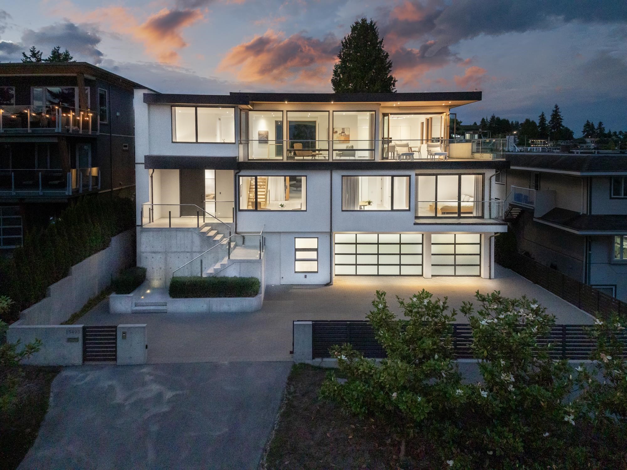 15493 Royal Avenue, White Rock, BC, V4B 1N4