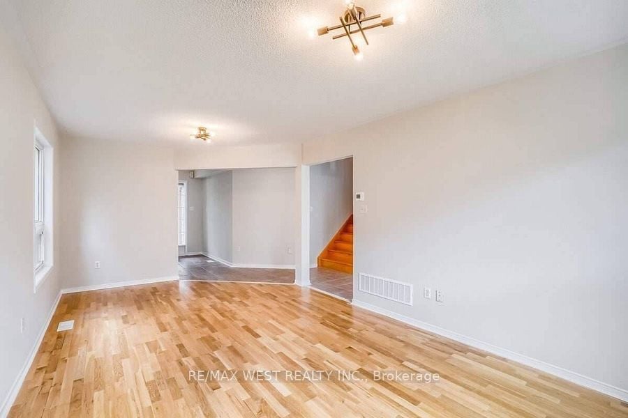 Additional image 4 of 256 Brisdale Drive, Brampton, ON, L7A 2T3