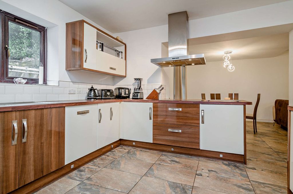 Additional image 10 of 4 bed semi-detached house for saleSix Bells, Abertillery NP13
