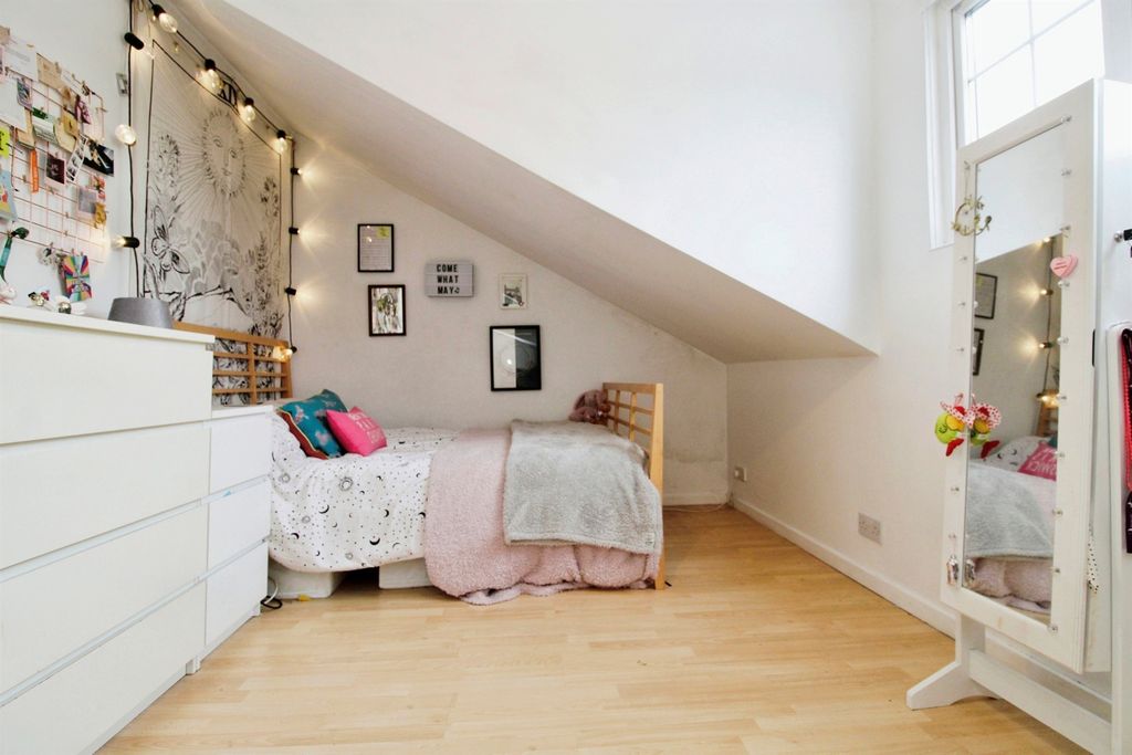 Additional image 13 of 3 bed semi-detached house for salePwllmawr Avenue, Rumney, Cardiff CF3