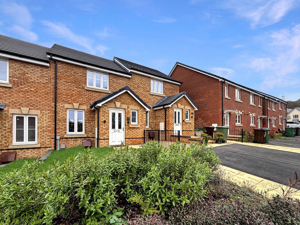 2 bed terraced house for saleGate Field Close, Bedwas CF83