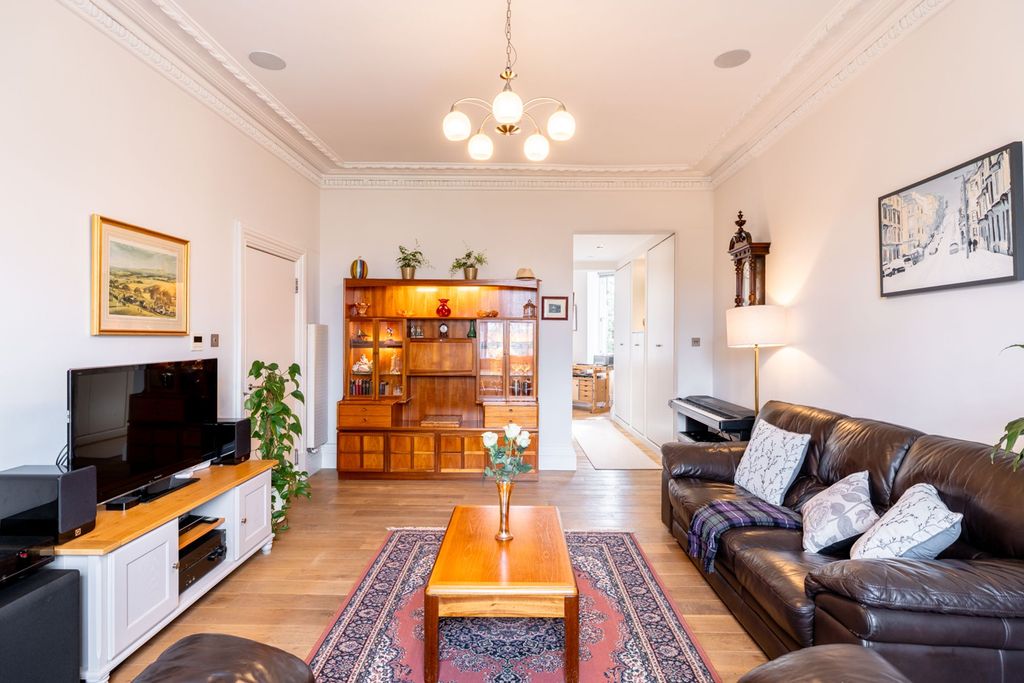 2 bed flat for sale15 Crown Road North, Dowanhill G12 photo 4