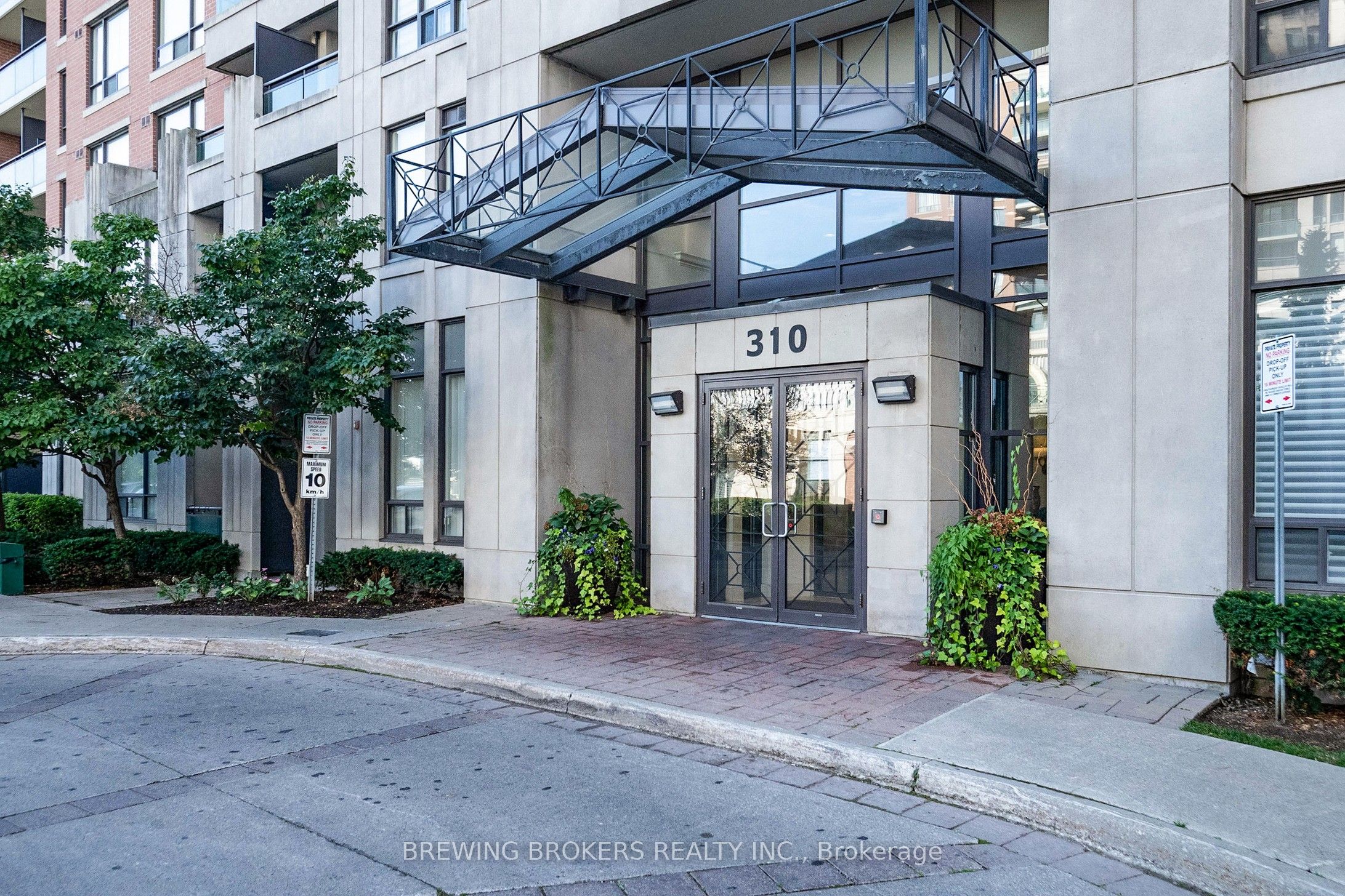 Additional image 3 of 302-310 Red Maple Road, Richmond Hill, ON, L4C 0T7