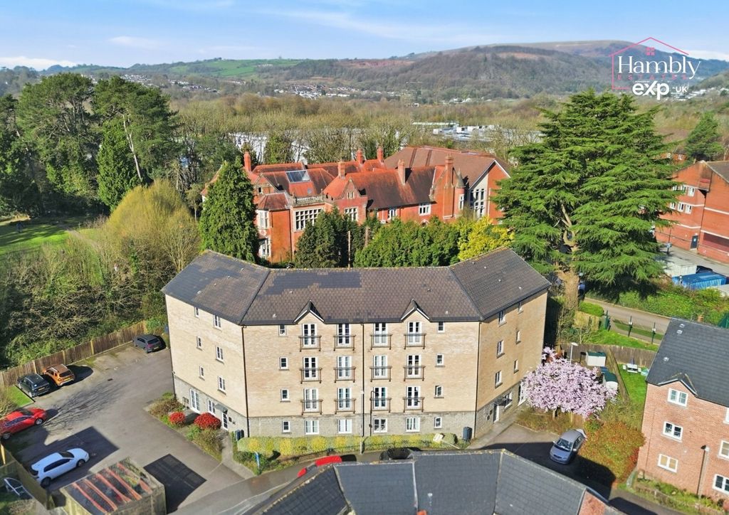 Additional image 2 of 2 bed flat for saleWhitworth Square, Whitchurch, Cardiff CF14