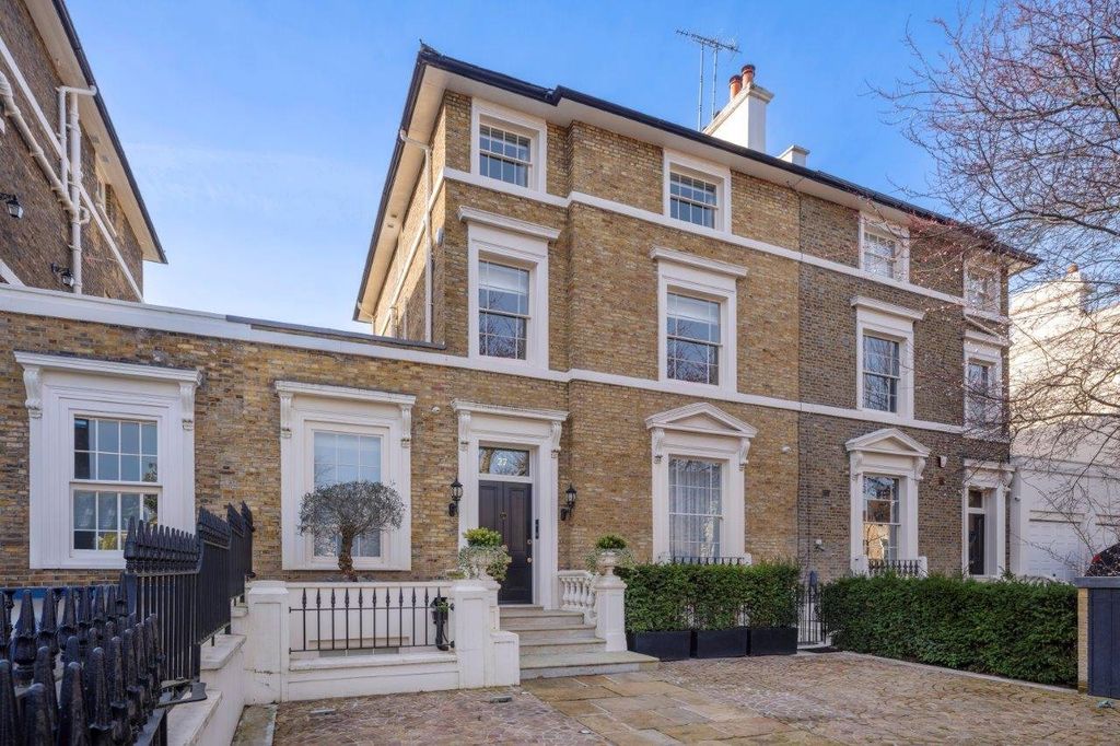 6 bed semi-detached house for saleWarwick Avenue, Little Venice, London W9