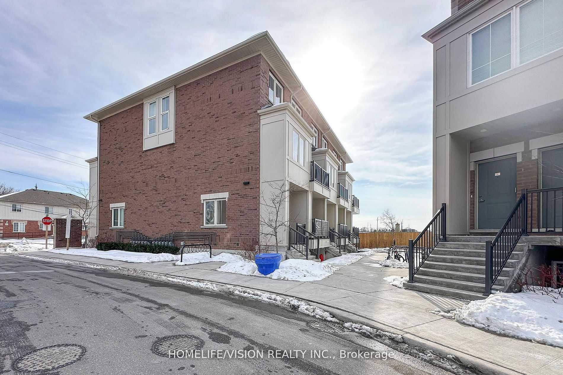 Additional image 2 of 12-490 Beresford Path, Oshawa, ON, L1H 0B2