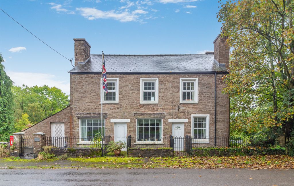 5 bed detached house for saleCross Ash, Abergavenny, Monmouthshire NP7