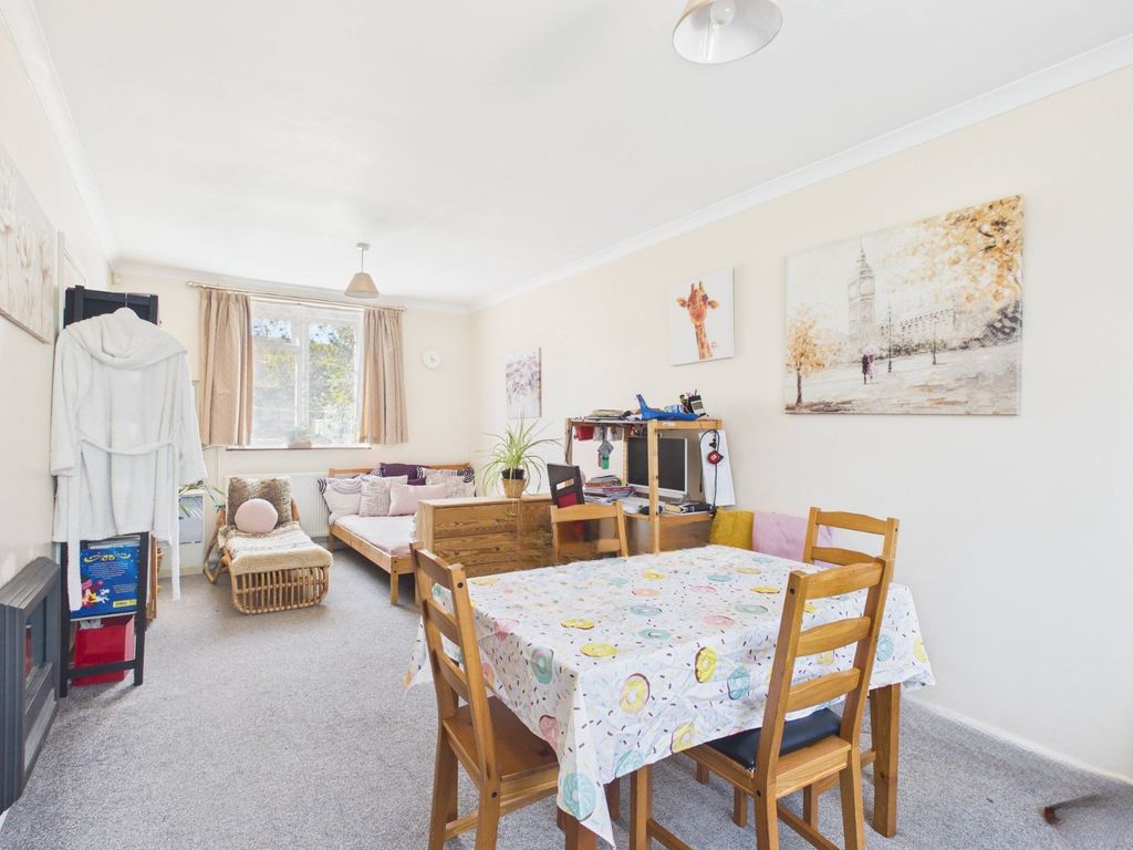 Additional image 2 of 2 bed terraced house for saleWentworth Avenue, Slough, Berkshire SL2