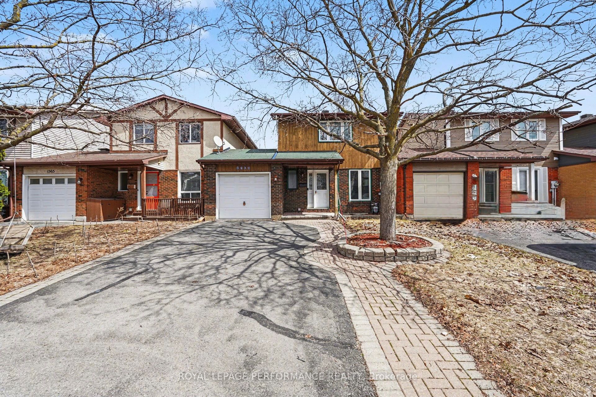 1367 Cedarcroft Crescent, Ottawa, ON, K1B 5G8