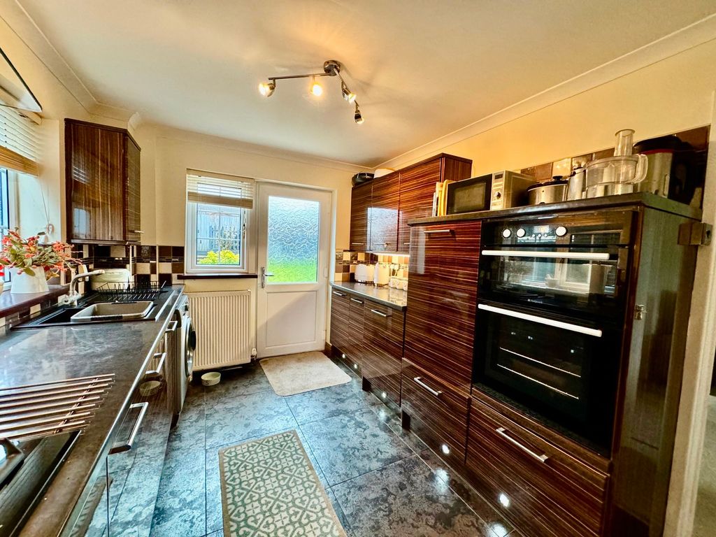 Additional image 7 of 3 bed detached house for saleBeaumaris Way, Grove Park NP12
