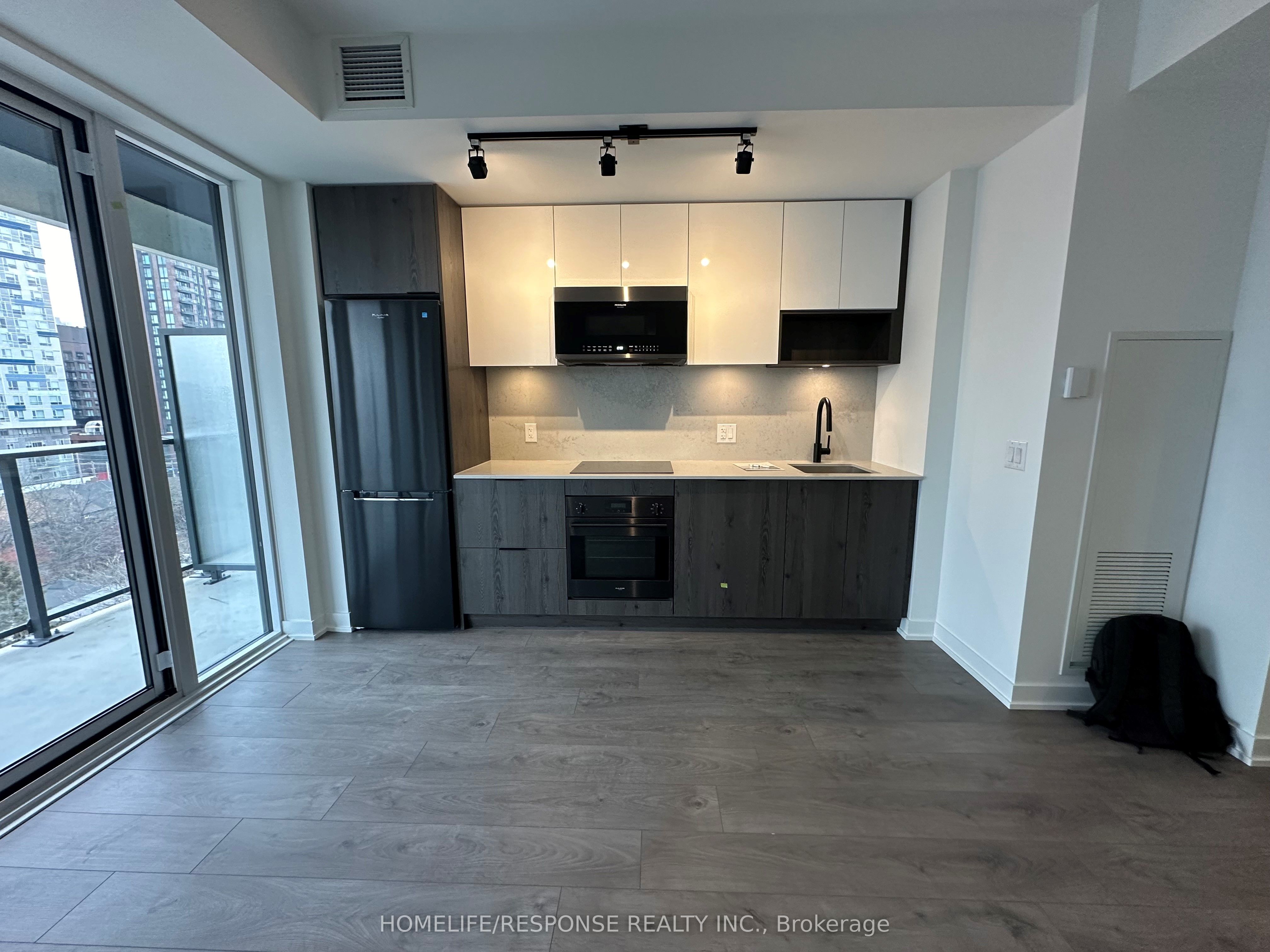 Additional image 6 of 816-5 Defries Street, Toronto, ON, M5A 0W7