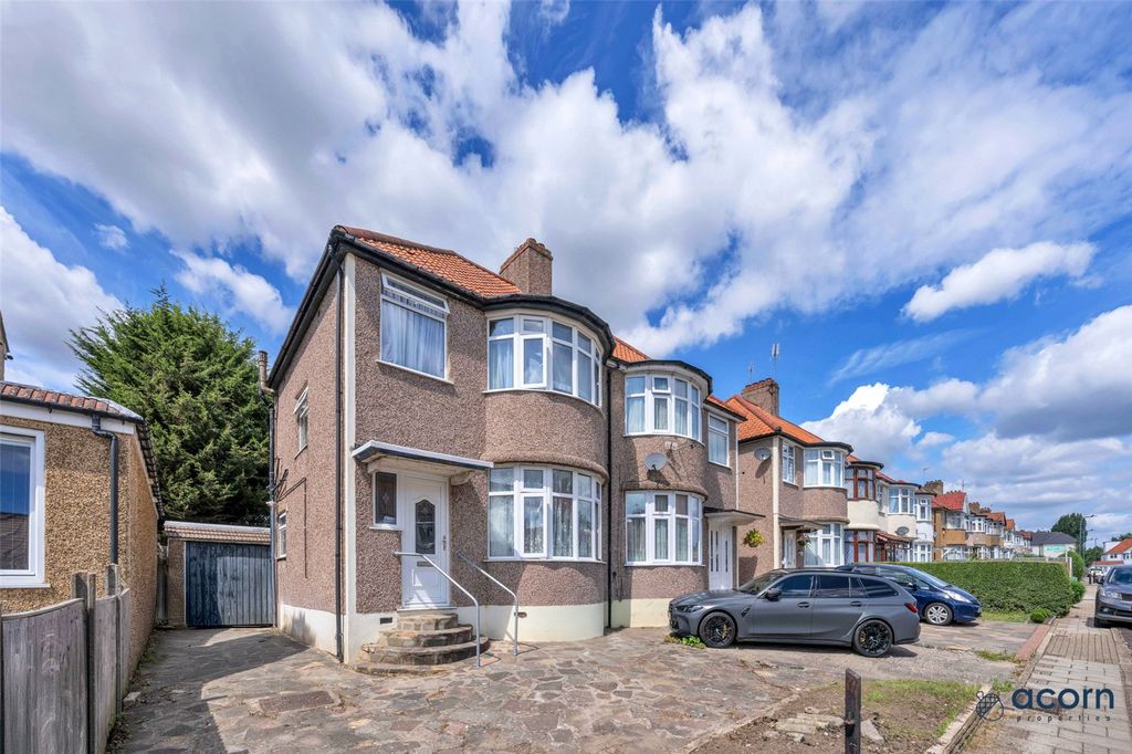 Additional image 17 of 3 bed semi-detached house for saleHill View Gardens, Colindale, London NW9