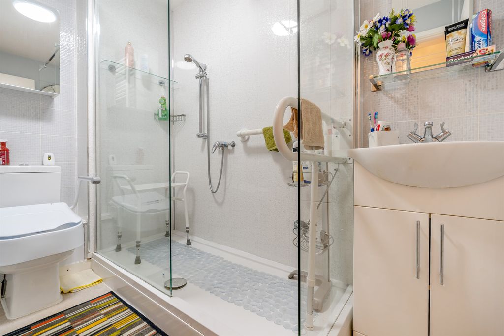 Additional image 14 of 1 bed flat for saleKingsmead Court, The Oldway Centre, Monmouth, Monmouthshire NP25