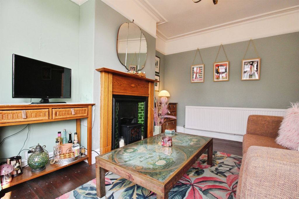 Additional image 2 of 3 bed semi-detached house for salePwllmawr Avenue, Rumney, Cardiff CF3