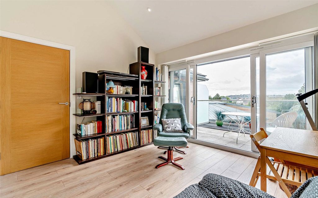 Additional image 16 of 4 bed end terrace house for saleRoyal Stuart Lane, Cardiff CF10
