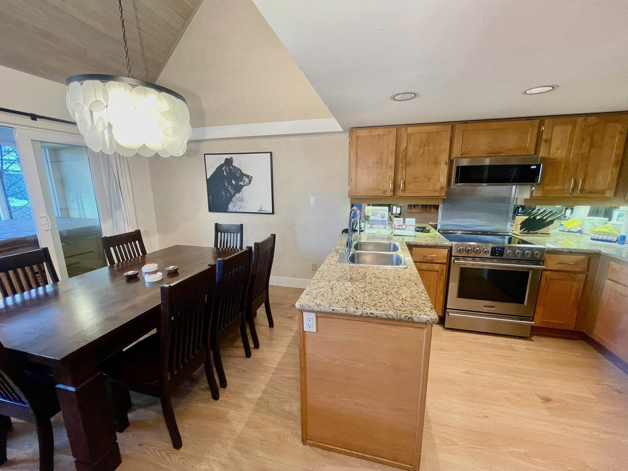 Additional image 6 of Week 9-4293 Mountain Square, Whistler, BC, V8E 1B8