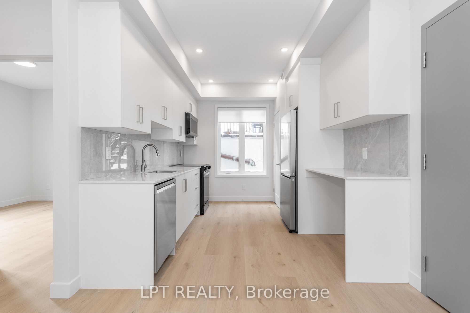 Additional image 4 of 4-250 Shakespeare Street, Ottawa, ON, K1L 5M6