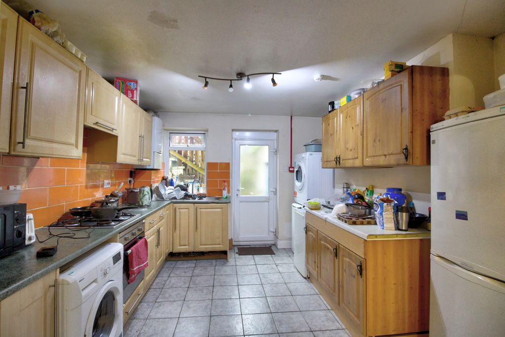 Additional image 5 of 4 bed terraced house for saleClyffard Crescent, Newport NP20