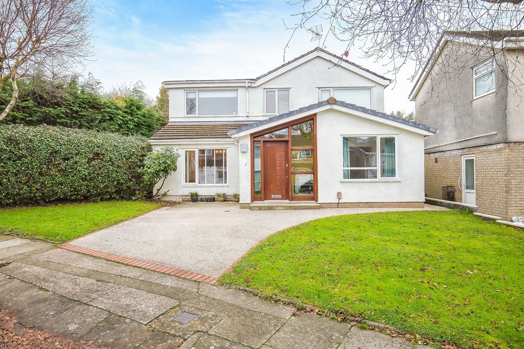 4 bed detached house for saleHazel Tree Close, Radyr, Cardiff CF15