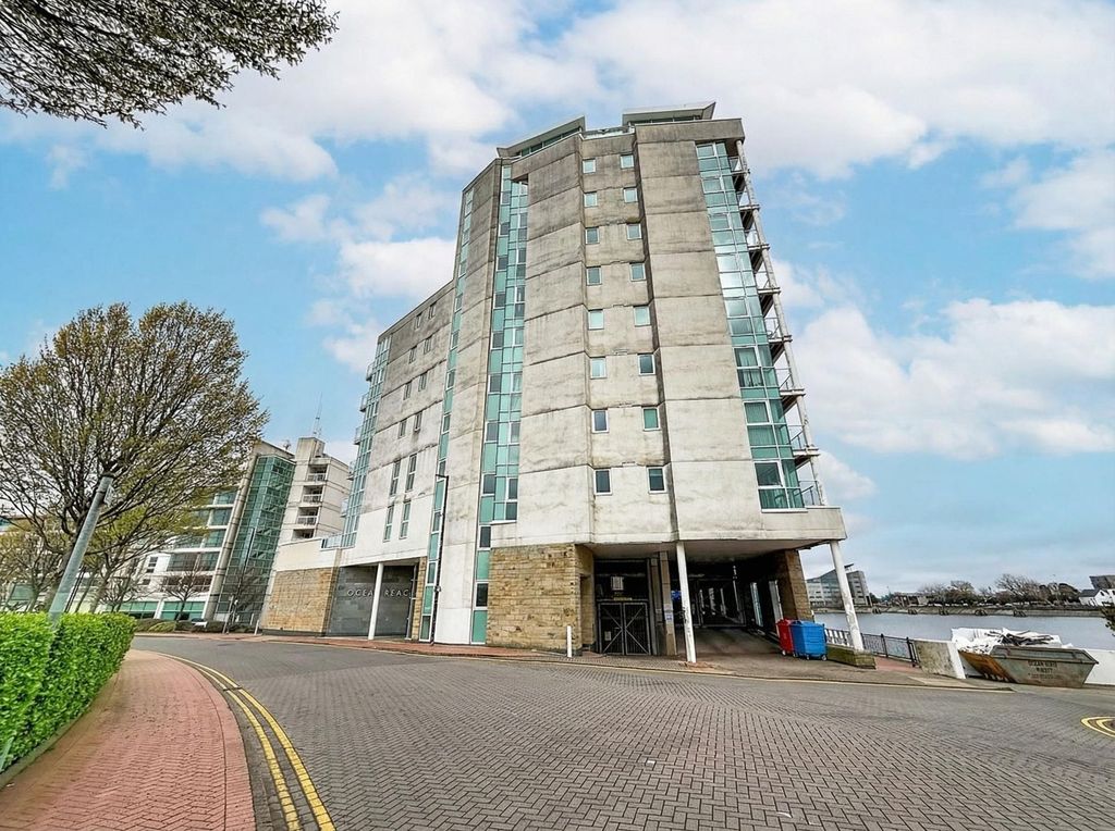 Additional image 2 of 2 bed flat for saleOcean Reach, Havannah Street, Cardiff Bay CF10
