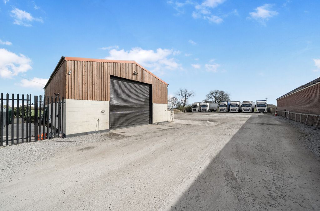 Additional image 30 of 5 bed detached house for saleMoss Road, Moss, Doncaster DN6