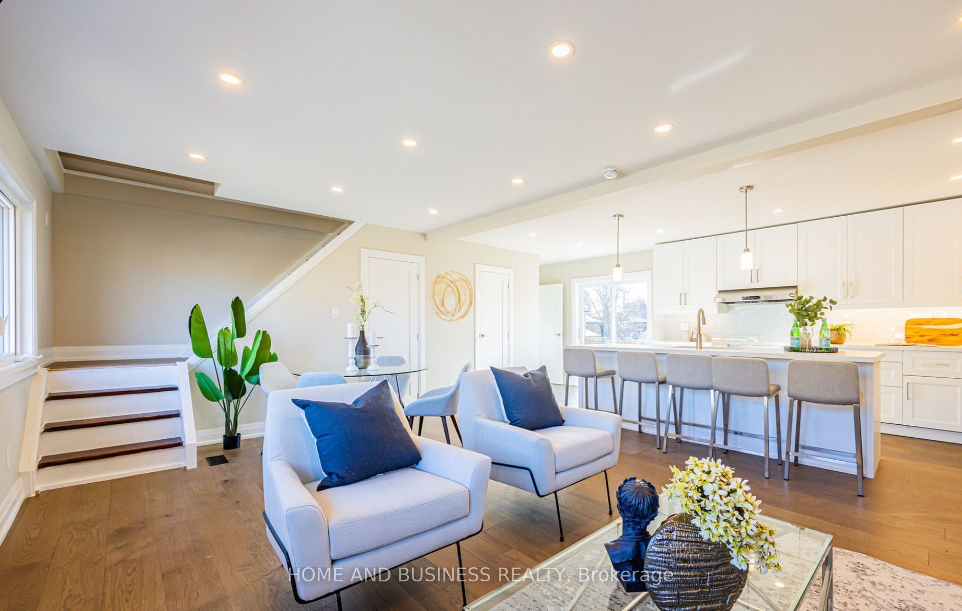 Additional image 4 of 1326 Meredith Avenue, Mississauga, ON, L5E 2E7