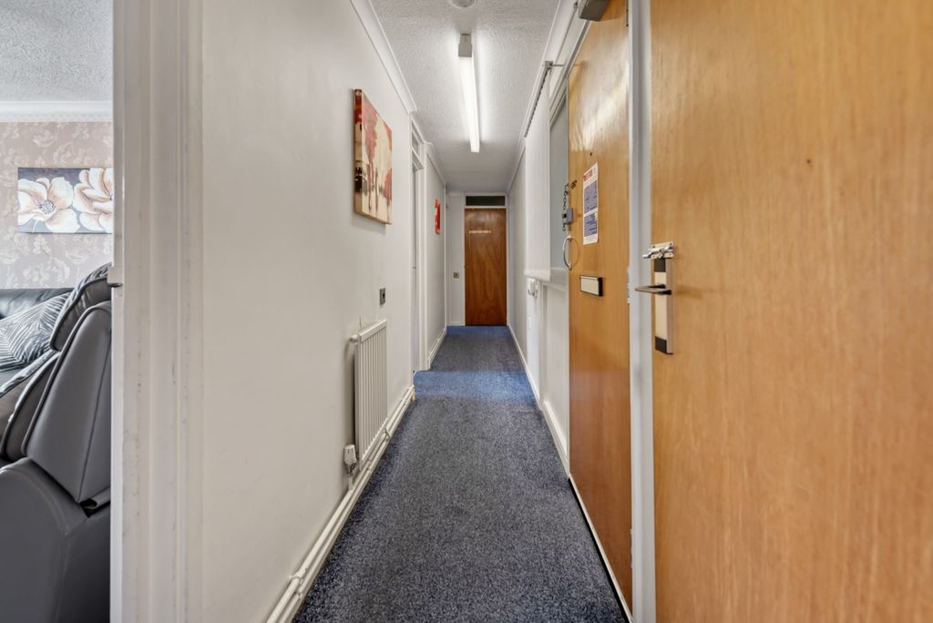 Additional image 7 of 2 bed flat for saleWentloog Court, Wentloog Road, Rumney, Cardiff CF3