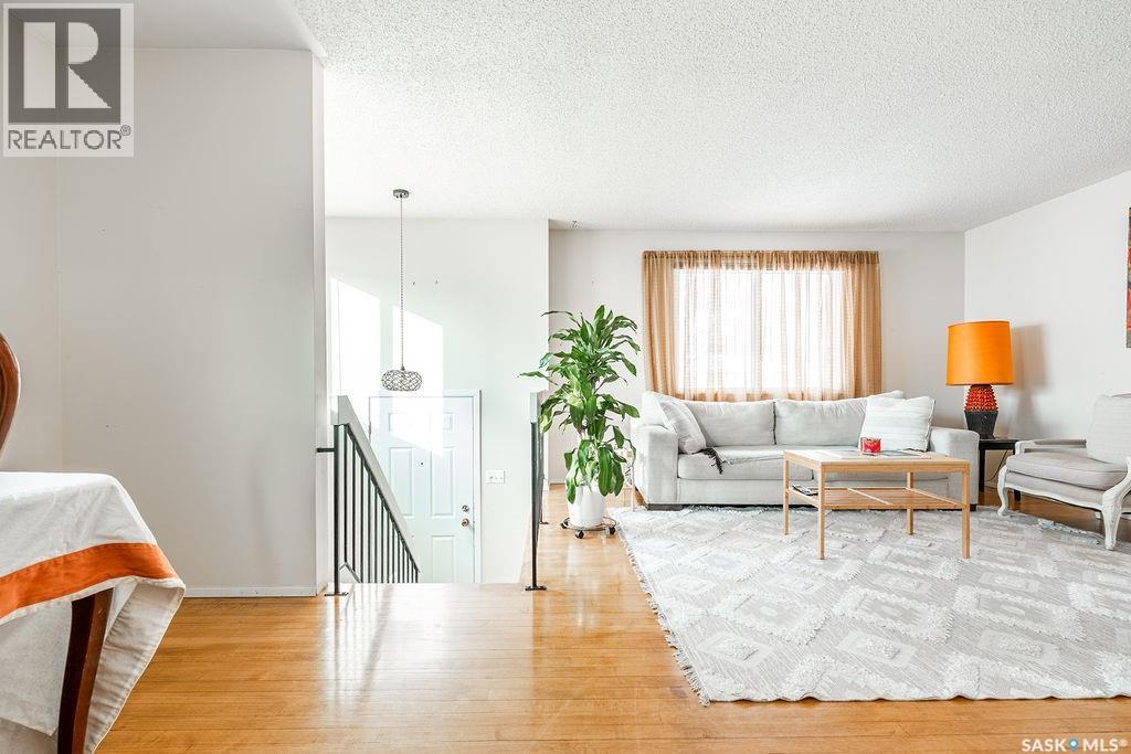 Additional image 4 of 724 M Avenue S, Saskatoon, SK, S7M2L4